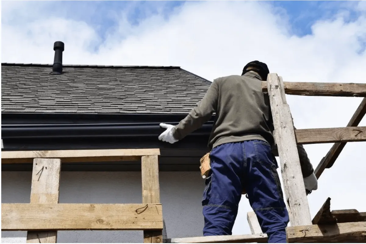 Seamless gutter fabrication process